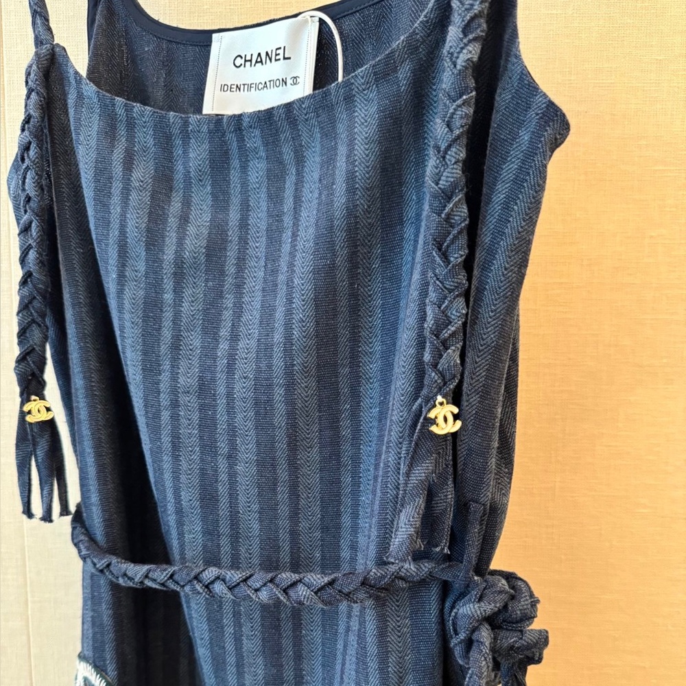 Chanel irregularly cut hemmed halter dress - Picture 2 of 7